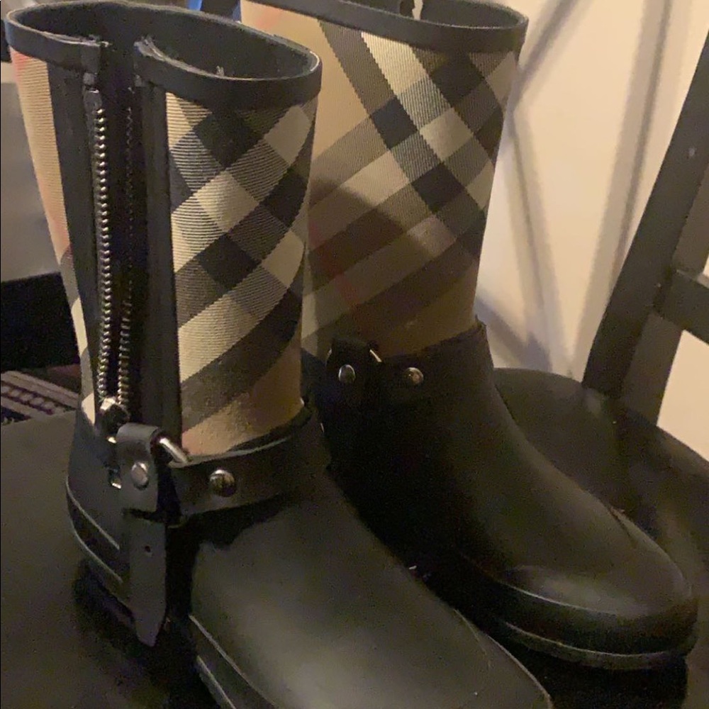 Burberry rain boots